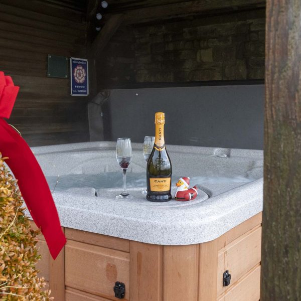 Christmas hot tub at Higher Scholes Cottage, Haworth
